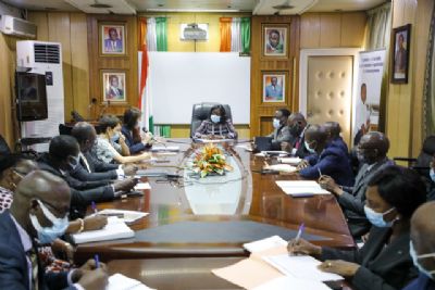 Projet d’Amélioration des prestations des services éducatifs : les indicateurs au vert sous le leadership de la Ministre Mariatou Koné