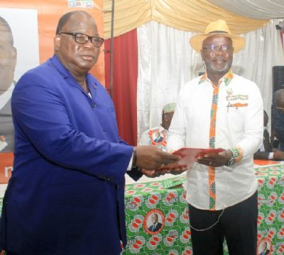 Présidentielles: Des militants du RHDP reçoivent leur feuille de route