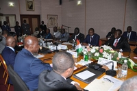 D’importants chantiers économiques à mettre en œuvre avec la Côte d ’ Ivoire en 2013