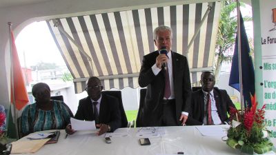 Presse : lancement du ‘’Prix RCEEDAO pour la paix et le développement durable’’ destiné aux directeurs de publication