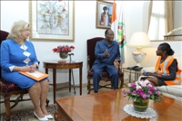 Côte d’Ivoire : après s’être fait recenser, Alassane Ouattara « encourage » les populations à se faire recenser