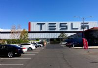 Tesla lance une batterie pour transformer l’énergie mondiale