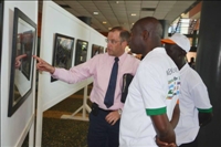 Exposition à Abidjan des images de la crise ivoirienne pour appeler à la réconciliation nationale