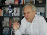 Interview de : Yves BIGOT, Directeur Général TV5 Monde