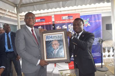 En visite à RHMAG : le Ministre Sidi Touré invite les patrons d’entreprises de presse au respect de la convention collective