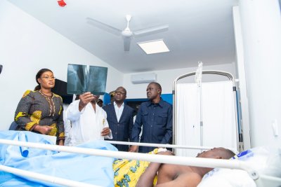 Accident de Yamoussoukro : une délégation ministérielle au chevet des blessés, Amadou Koné annonce de lourdes sanctions