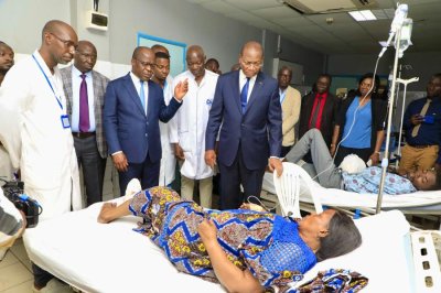 Accident du bus de la Sotra : Des ministres au chevet des blessés pour leur apporter la solidarité du Gouvernement