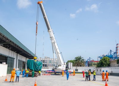 AGL Côte d’Ivoire annonce l’acquisition de la plus importante grue d’Afrique de l’Ouest