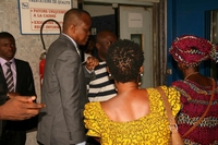 Alain Lobognon au chevet de Basile Wolé