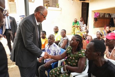 Alépé : Patrick Achi apporte son soutien à une famille endeuillée après l’incendie tragique de Memni