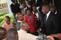 Côte d’Ivoire : le ministre de l’Intérieur rencontre l’opposition