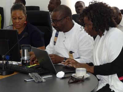 Le gouvernement américain renforce les opérations d’urgence de santé publique en Côte d’Ivoire