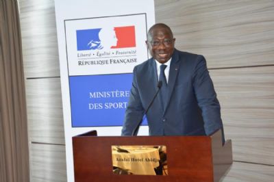 Le ministre Amichia sollicite les investisseurs français pour la construction d’infrastructures sportives