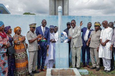 Bafing / Guintéguéla et Gbètèma : Moussa Sanogo inaugure un château d’eau et remet une ambulance