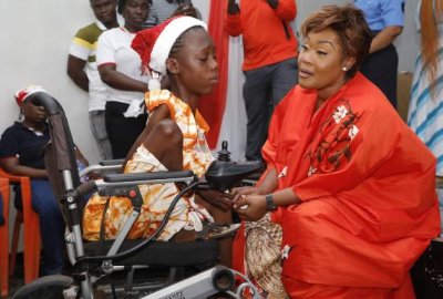 Belmonde Dogo comble 1400 enfants et des familles vulnérables de Dignago et Guibéroua