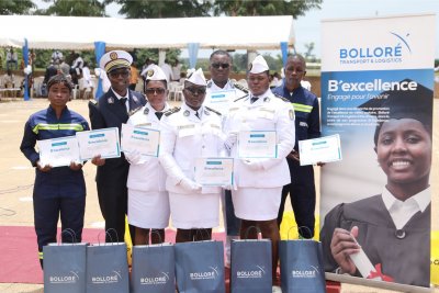 Bolloré Transports et logistics offre des stages d'immersion aux meilleurs étudiants de l'ARSTM en Côte d'Ivoire 