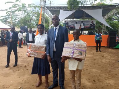 Bonoua : le lycée moderne de Bonoua célèbre ses meilleurs élèves