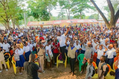 Bouaflé : 1500 Lycéens participent au programme « Jeunesse Responsable » de SOLIBRA