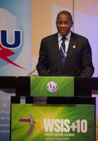 Redynamisation de la Poste de Côte d’Ivoire : le ministre Bruno Nabagné Koné visite le Tri Postal