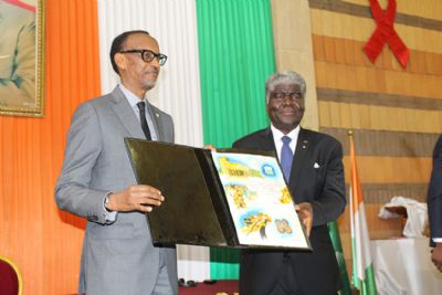 Paul Kagamé élevé au rang de citoyen d’honneur de la ville d’Abidjan