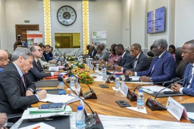 C2D/ Réunion de restitution de la mission française : la Côte d'Ivoire et la France satisfaites du niveau d'exécution des projets