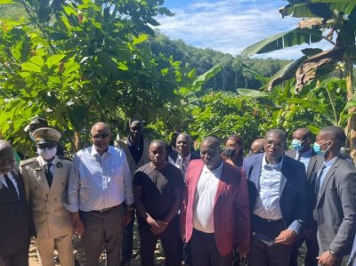 Café Cacao : le Premier ministre Achi Patrick visite une pépinière à Yaokro (San-Pédro)