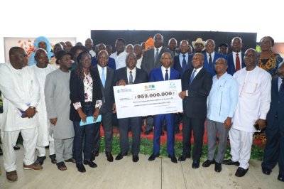 Campagne intermédiaire de commercialisation de cacao 2024-2025 : le prix bord champ minimum garanti du cacao fixé à 2 200 F CFA/KG