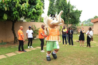 CAN 2023:  la mascotte Akwaba célèbre la victoire des Eléphants de Côte d'Ivoire avec Abidjan.net