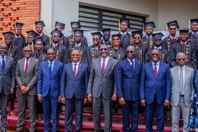 Capital humain : vingt-quatre nouveaux actuaires diplômés de l'ENSEA