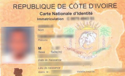 Des demandeurs grognent pour la longue attente de leur carte nationale d'identité à Grabo