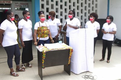 Côte d’Ivoire : plus de 380 enfants nés prématurés ou de petits poids sauvés par la méthode 