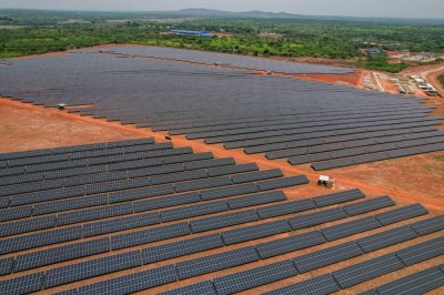 Centrale solaire de Boundiali : un pas de plus dans la marche vers la transition énergétique de la Côte d'Ivoire (Primature)