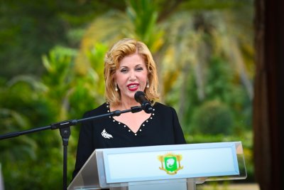 La Première Dame, Madame Dominique Ouattara, aux femmes de Côte d’Ivoire :  « Je vous souhaite à toutes, une année 2025 exceptionnelle »
