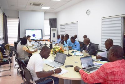 Chaîne de valeur du tilapia d’élevage en Côte d’Ivoire : un atelier d’introduction de la FAO à la biosécurité pour réduire les risques et maladies