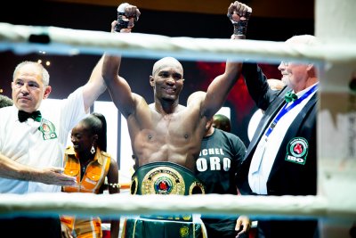 Boxe anglaise/Championnat du Monde IBO '' The Dream 1'' à Abidjan : l'Ivoirien Michel Soro décroche le titre mondial des poids moyens 