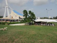 Attentats à Paris : à la cathédrale d’Abidjan, un hommage aux victimes riche en émotions