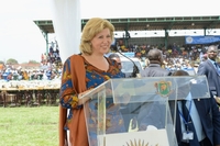 Soutien de la Première dame à l’école dans le district des Savanes