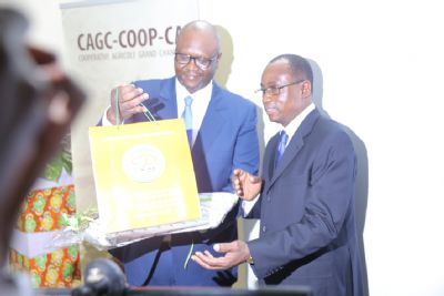 Signature d’Accord-cadre de partenariat entre l’INP HB et les groupes Citrans, Agro West Africa Abidjan et Agro West Industrie en vue du développement de leurs activités