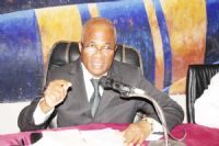 Cocody : Crise du transport communal / Le maire N’goan met fin à l’anarchie :« Les gares des wôrô-wôrô sont fermées jusqu’à nouvel ordre »