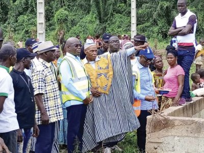 Commune de Toulépleu : Le maire Kah Zion aux fours et aux moulins