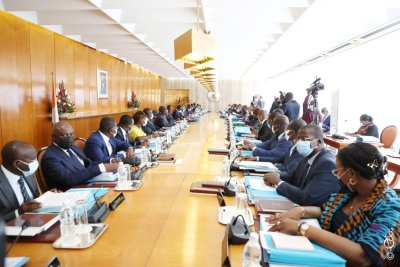 Patrimoine Immobilier de l’Etat : La SOGEPIE, la SPDC et SODERTOURLACS dissoutes au profit de la SONAPIE