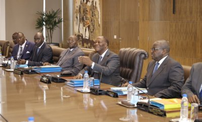 Convention entre l’Etat et les entreprises de transformation de cacao : le Conseil des Ministres adopte la prorogation d’un an du bénéfice du DUS différencié pour les produits semi-finis