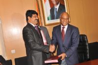 Allocution du Ministre de l’Industrie et des Mines Monsieur Jean-Claude BROU lors de la Cérémonie de signature de convention minière entre l’Etat de Côte d’Ivoire et SHILO Manganèse SA