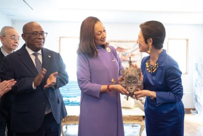 Coopération culturelle : des objets culturels ivoiriens se trouvant au Palais impérial à Tokyo rétrocédés à la ministre Françoise Remarck