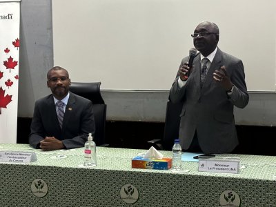 Coopération : l’Ambassadeur du Canada en Côte d’Ivoire encourage des étudiants à choisir la destination canadienne pour leurs études