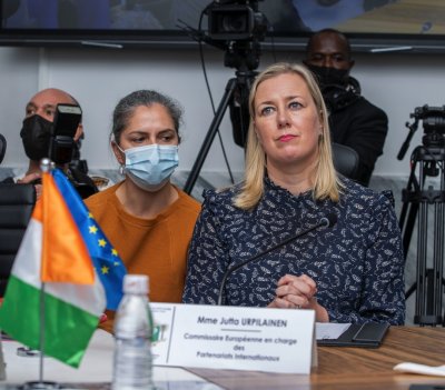 Côte d'Ivoire : le cacao durable et la sécurité au cœur du partenariat avec l’UE