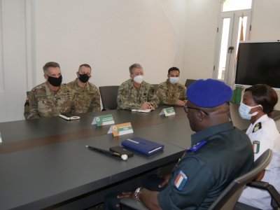 Coopération militaire: le Commandant du Commandement des Opérations Spéciales des États-Unis en visite en Côte d’Ivoire