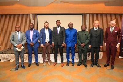 Guerre Russo-Ukrainienne : Des experts et diplomates débattent sur des enjeux pour l’Afrique et l’Europe à Abidjan