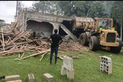 Côte d'Ivoire: démolition du siège en construction de la FESCI à l’université Félix  Houphouët Boigny Abidjan 