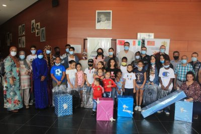 Côte d'Ivoire: don de kits et bons scolaires d'une organisation marocaine à 85 élèves